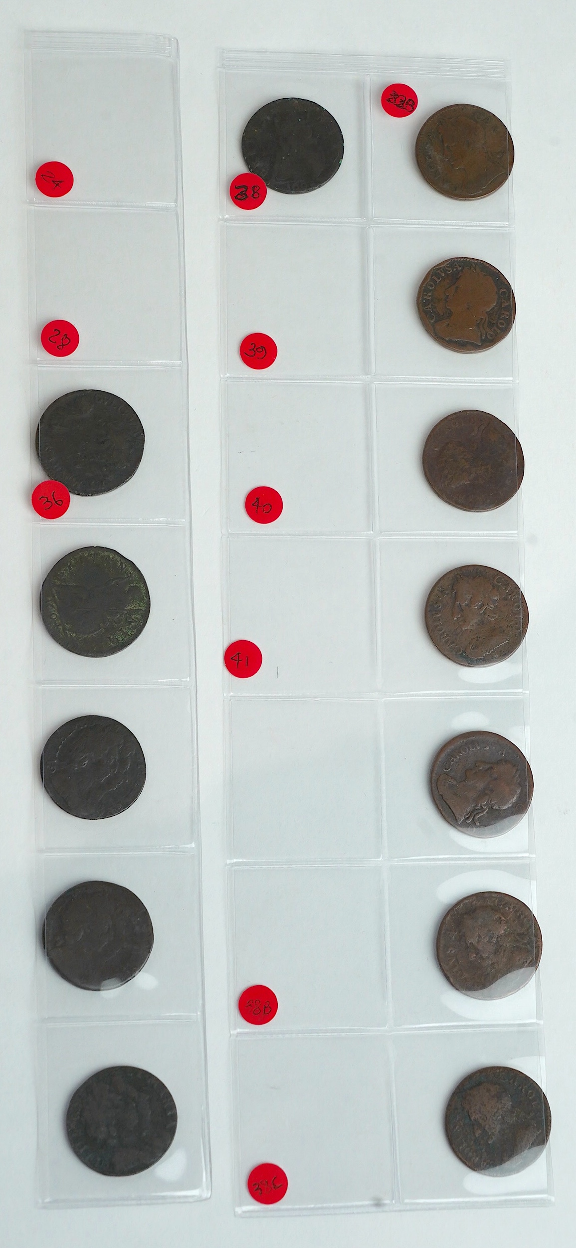 British copper farthings, Stuart period, Charles II to William III (1660-1702); seven Charles II farthings, including 1672, fine, otherwise fair to good, five William & Mary farthings, including 1694, fine, otherwise fai